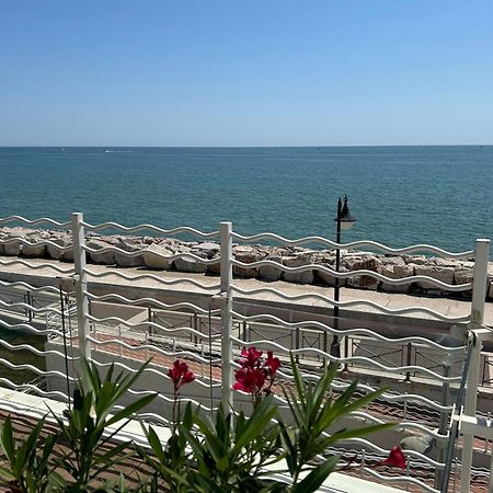 Aparthotel Ca Dell'Angelo - Caorle Zewnętrze zdjęcie