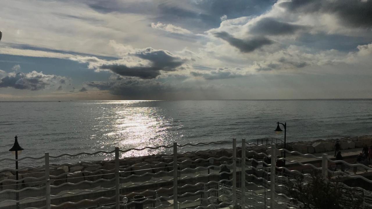 Aparthotel Ca Dell'Angelo - Caorle Zewnętrze zdjęcie