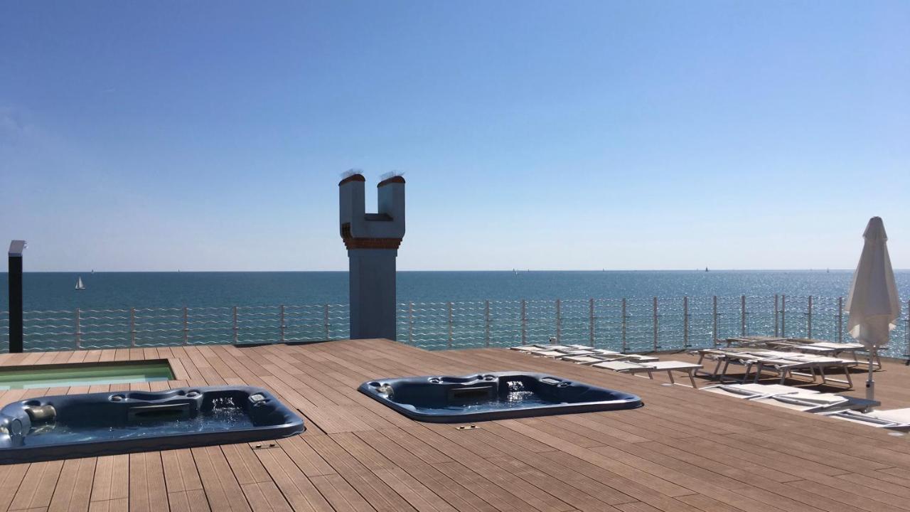 Aparthotel Ca Dell'Angelo - Caorle Zewnętrze zdjęcie